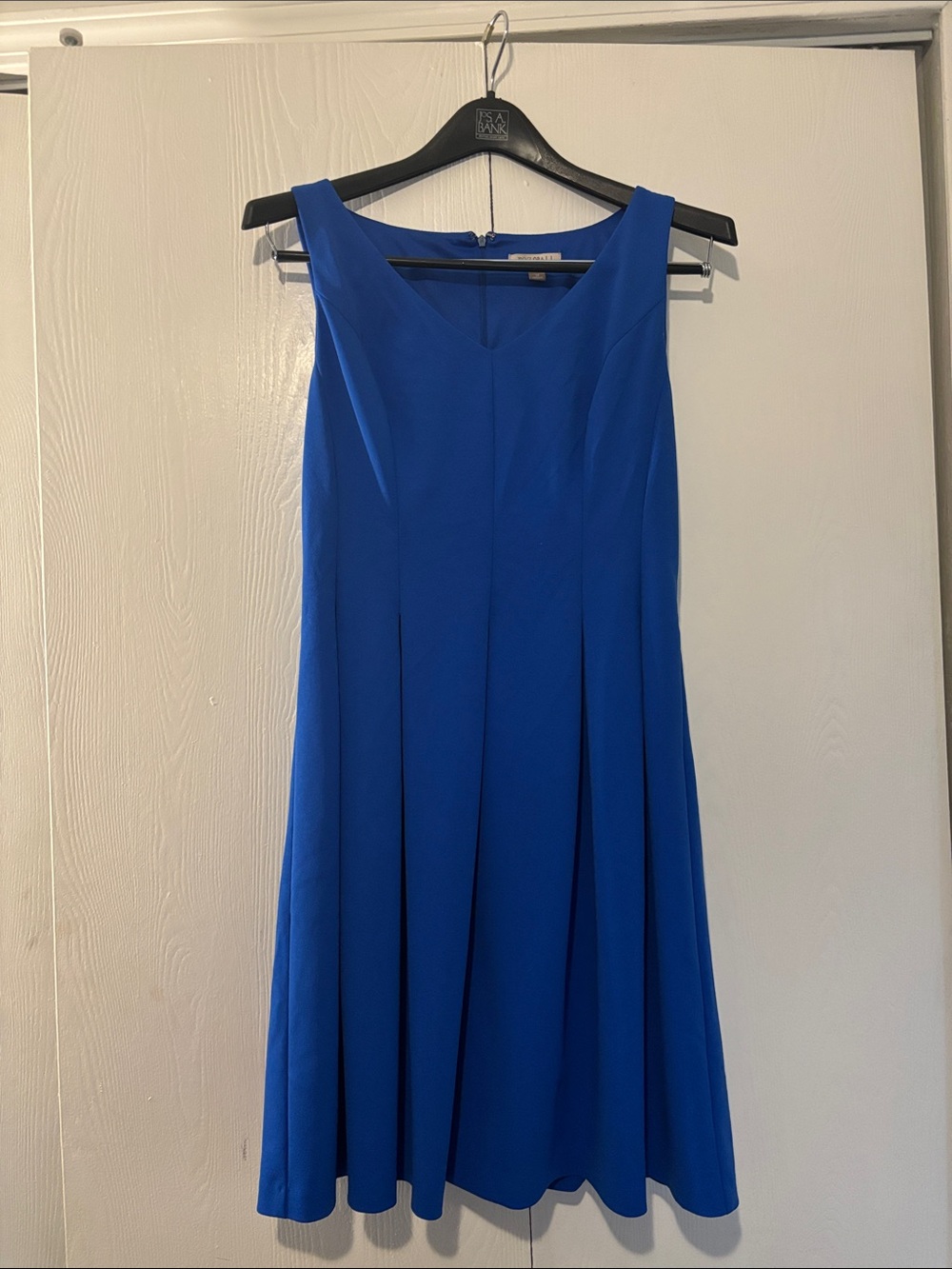 Roz & Ali Sleeveless V-Neck Midi Dress in Royal Blue